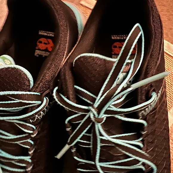 Timberland Women Composite Toe Safety Shoe (size 9) - Picture 2 of 3